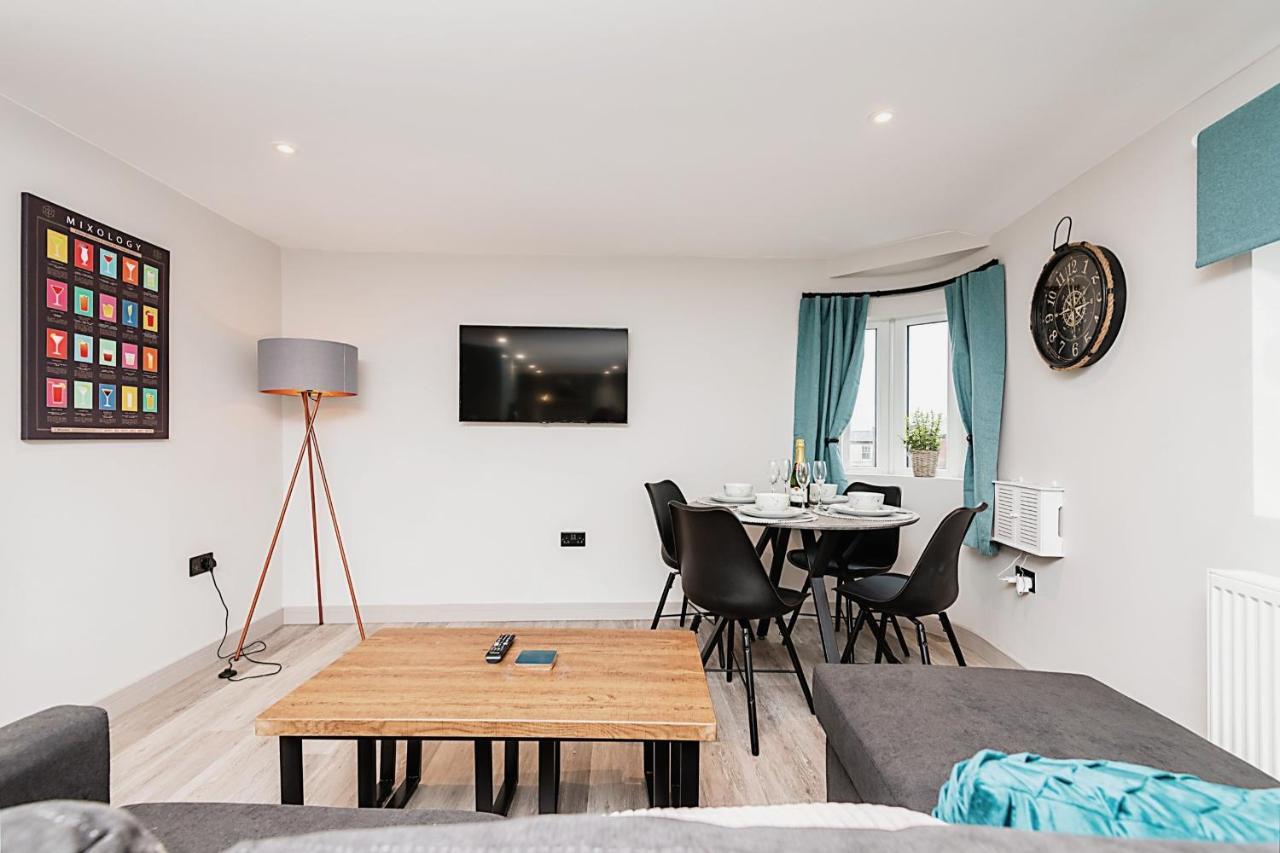 The Burton Penthouse By Fortuna Property Cheltenham Esterno foto
