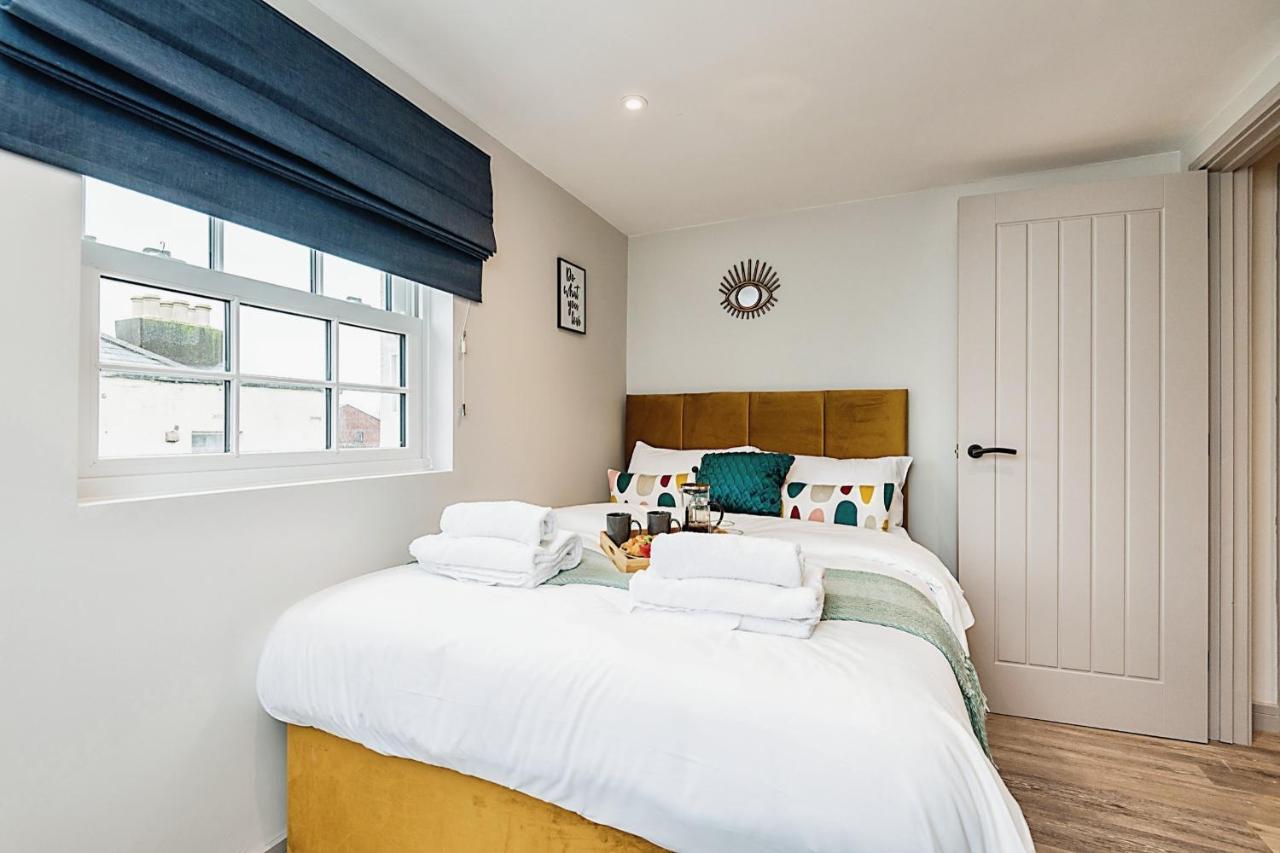 The Burton Penthouse By Fortuna Property Cheltenham Esterno foto