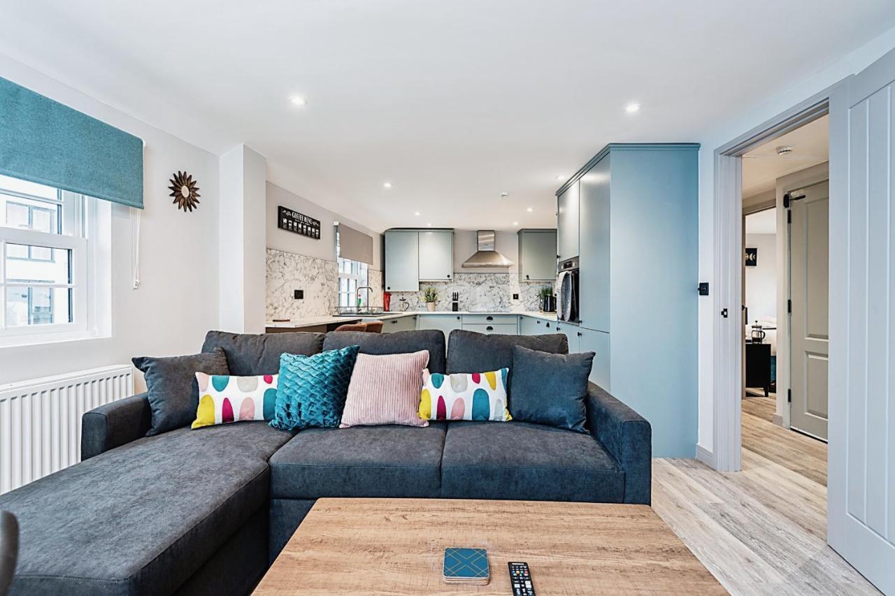 The Burton Penthouse By Fortuna Property Cheltenham Esterno foto