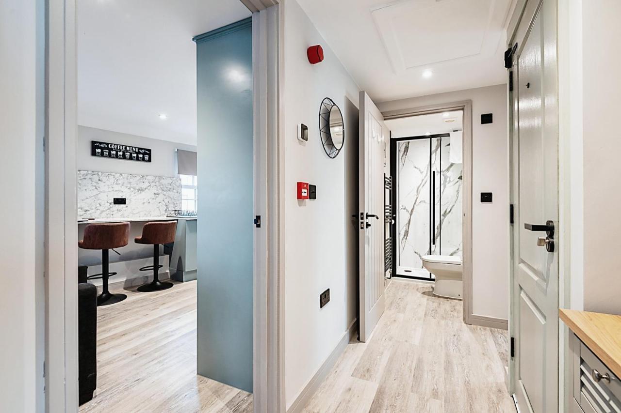 The Burton Penthouse By Fortuna Property Cheltenham Esterno foto