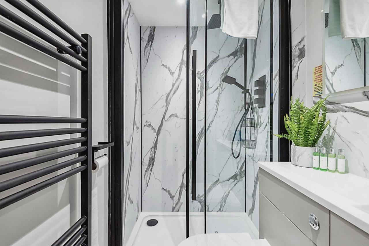 The Burton Penthouse By Fortuna Property Cheltenham Esterno foto