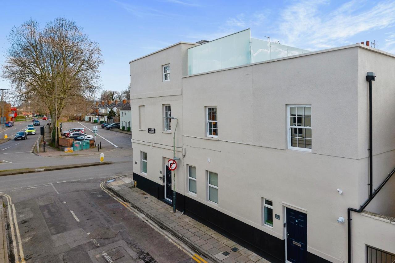 The Burton Penthouse By Fortuna Property Cheltenham Esterno foto