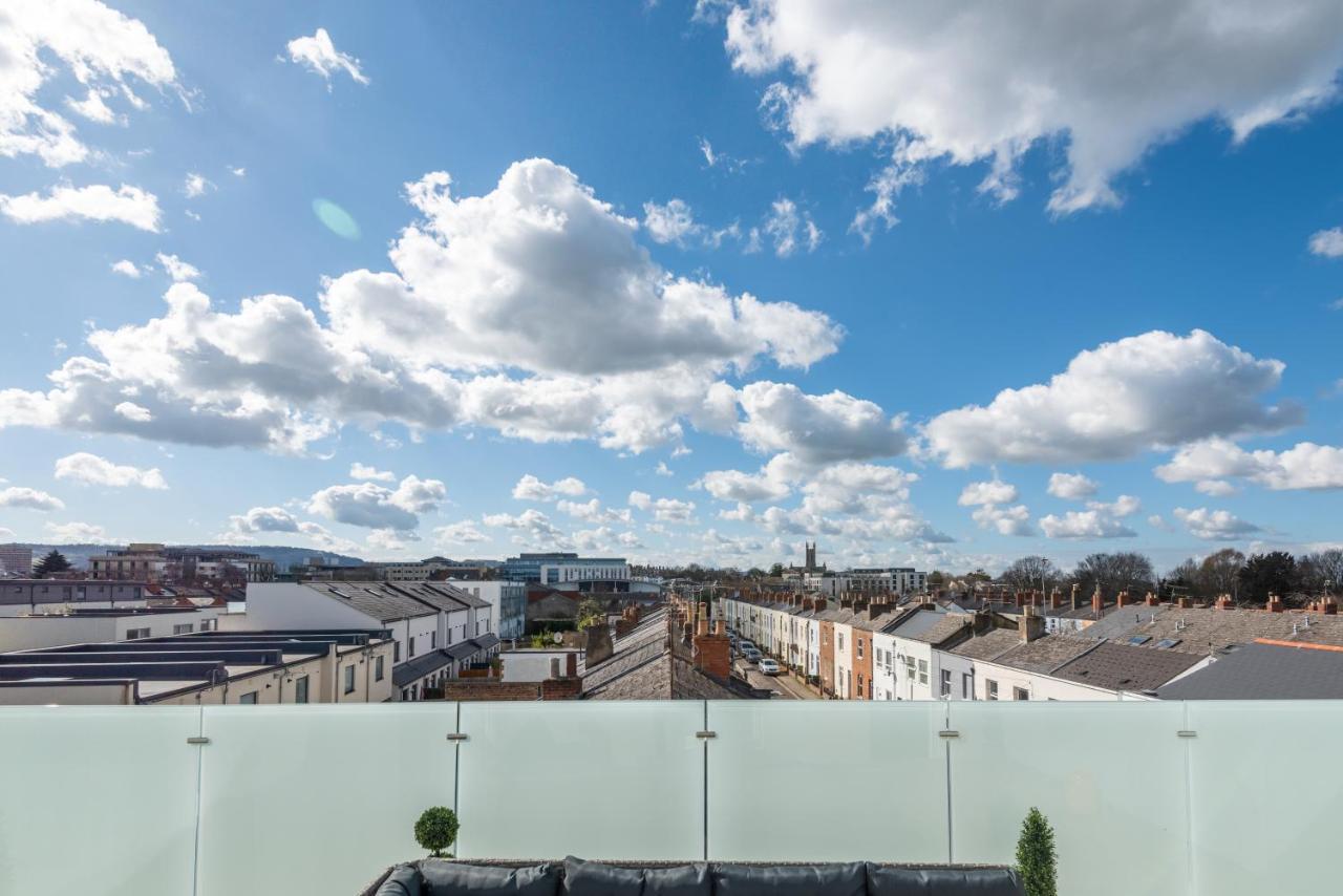 The Burton Penthouse By Fortuna Property Cheltenham Esterno foto